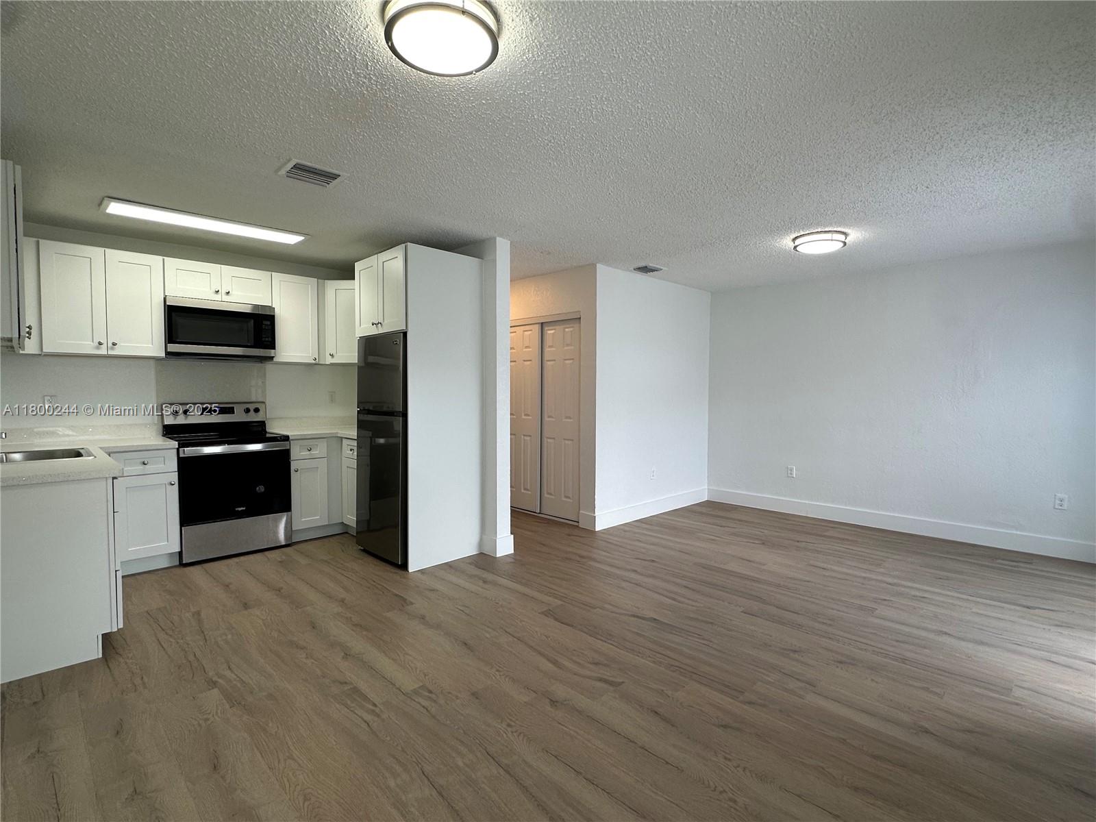 Rental Property at 6032 Sw 25th St 5, Miramar, Broward County, Florida - Bedrooms: 1 
Bathrooms: 1  - $1,695 MO.