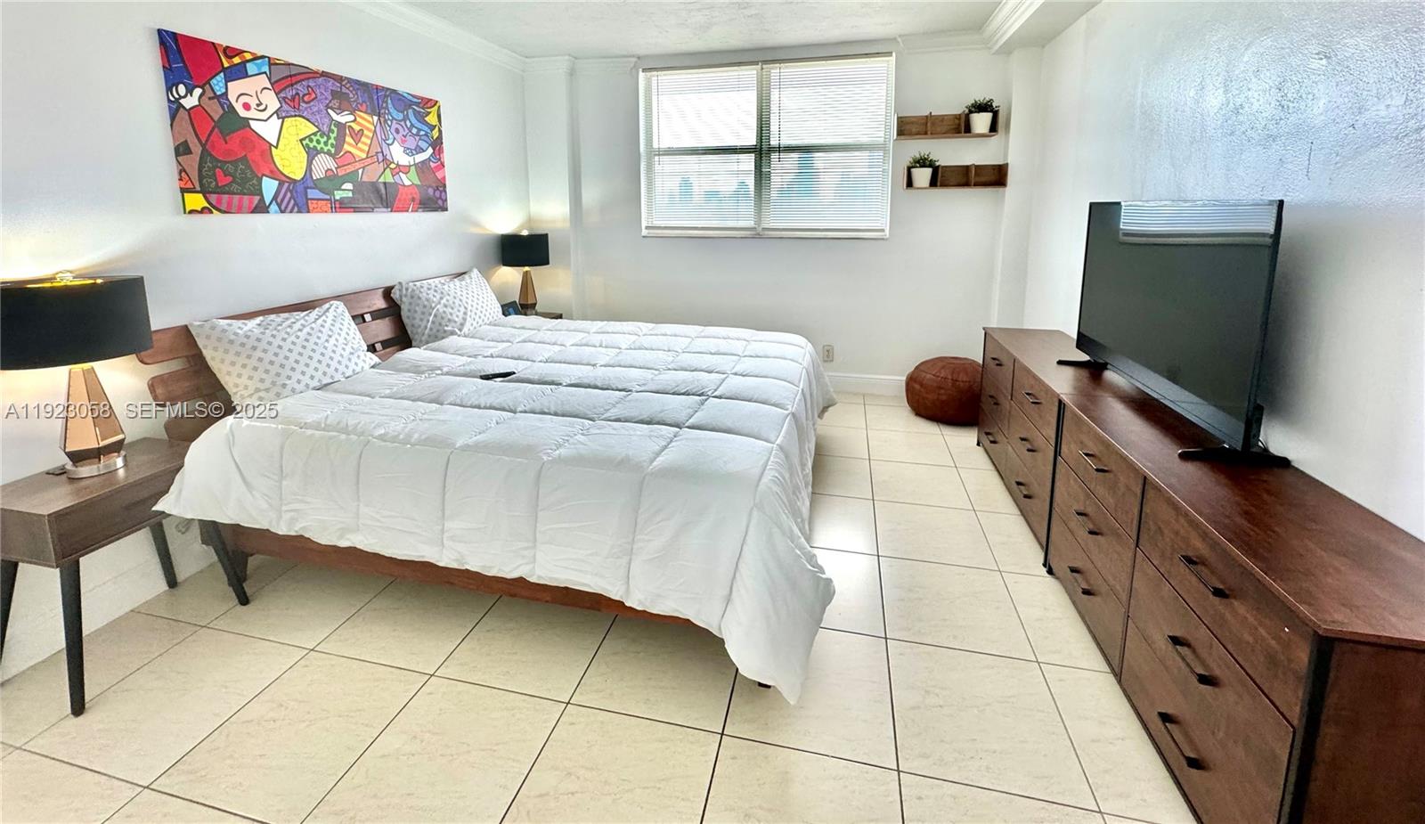 LINCOLN TOWERS CONDO - Residential