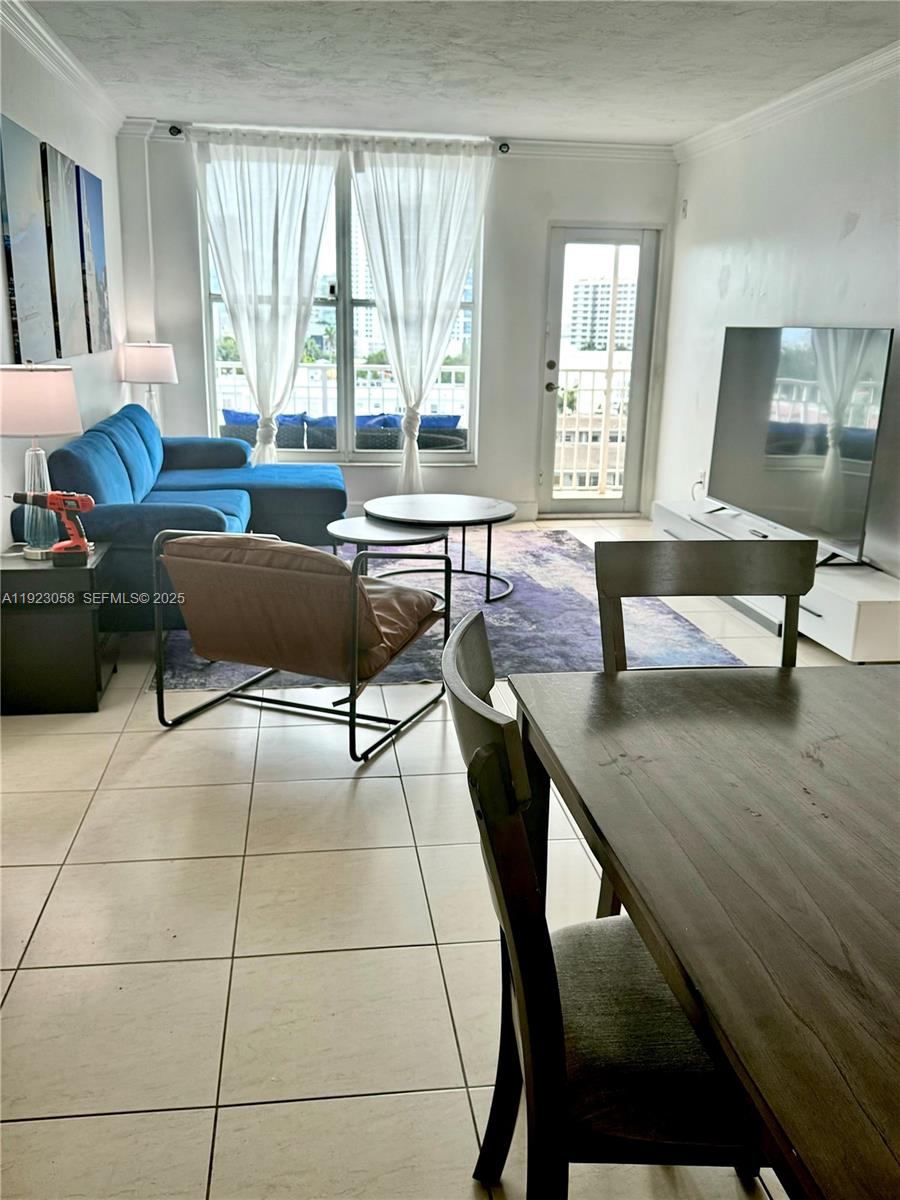 LINCOLN TOWERS CONDO - Residential