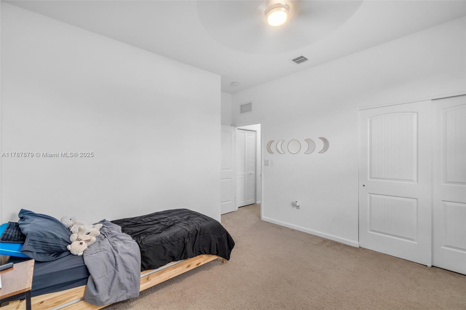 COUNTRY GARDENS SOUTH - Residential