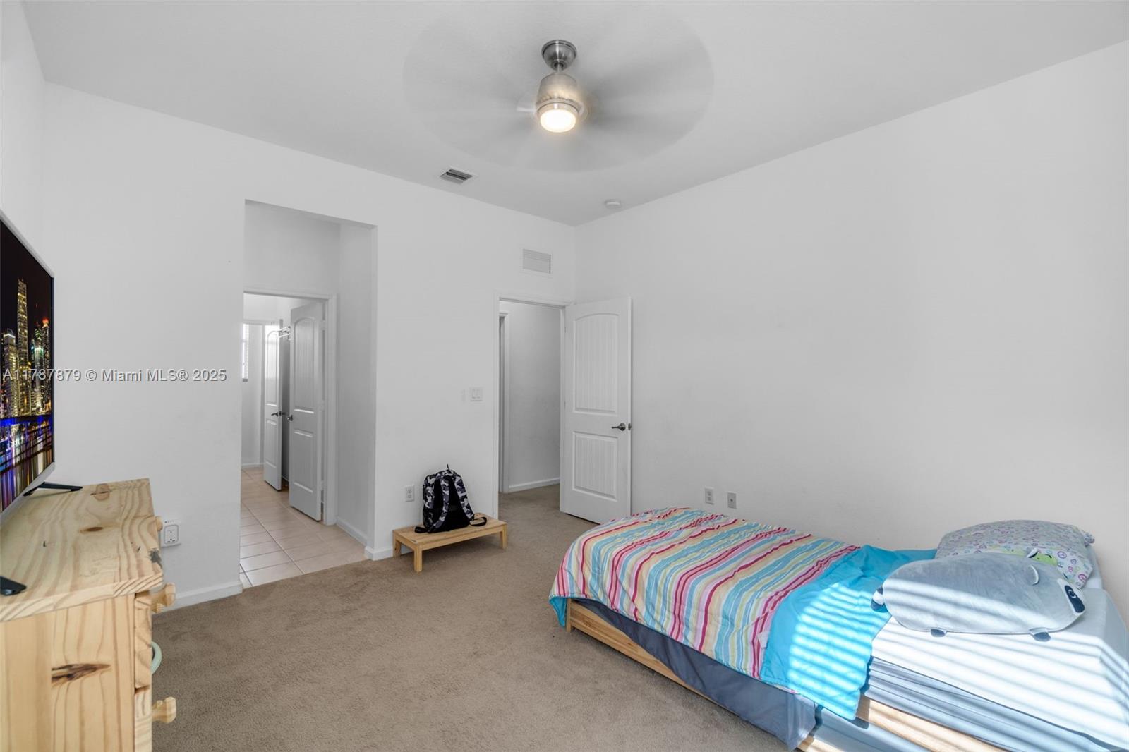 COUNTRY GARDENS SOUTH - Residential