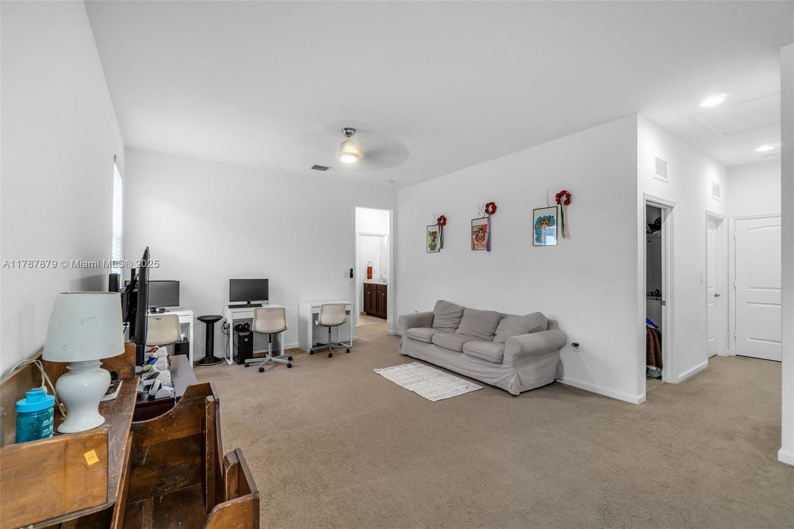 COUNTRY GARDENS SOUTH - Residential