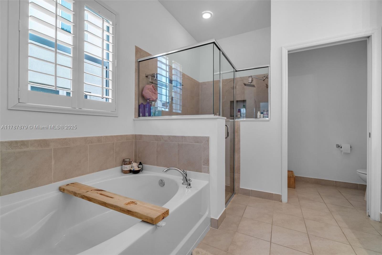 COUNTRY GARDENS SOUTH - Residential