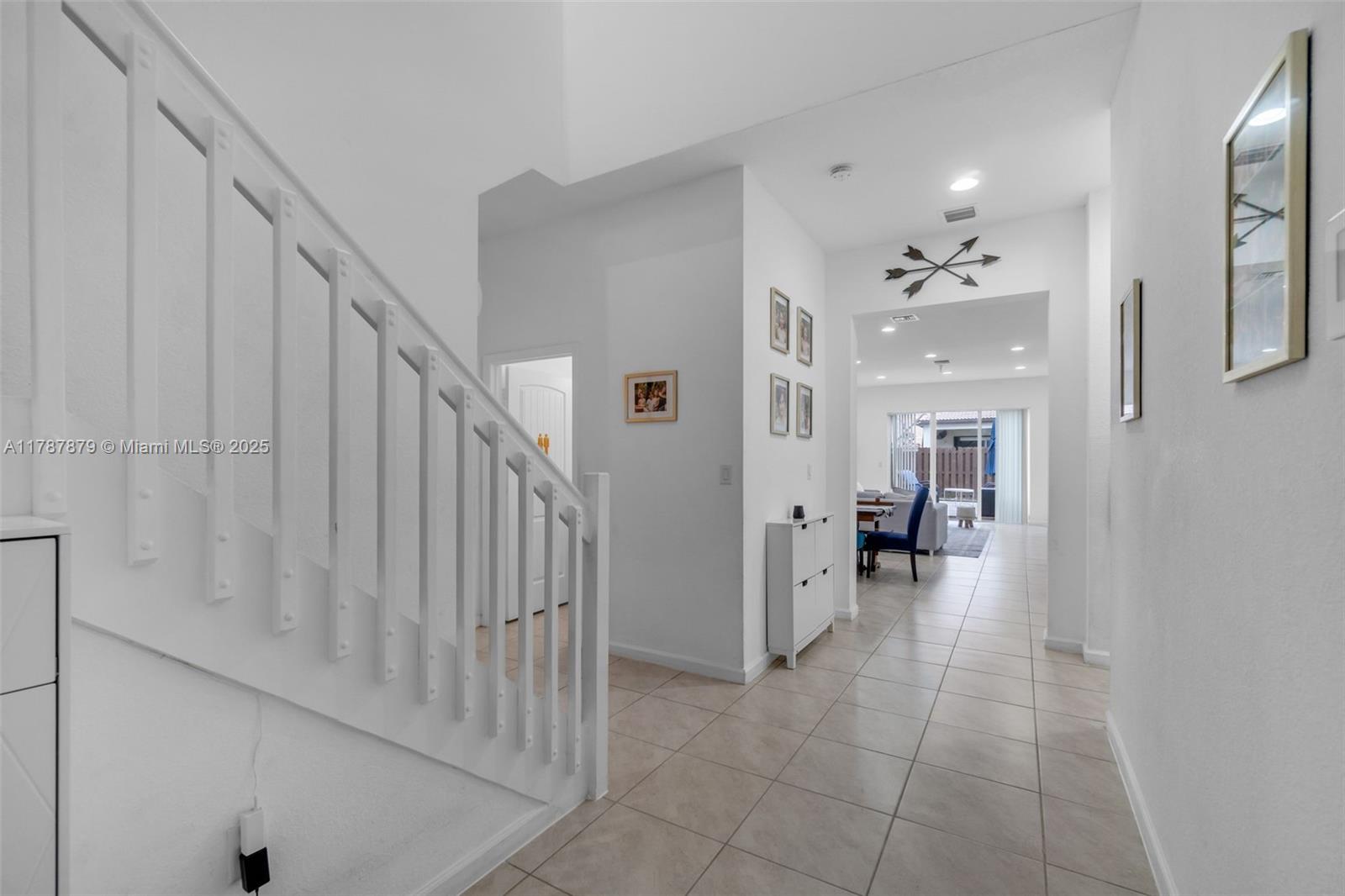 COUNTRY GARDENS SOUTH - Residential