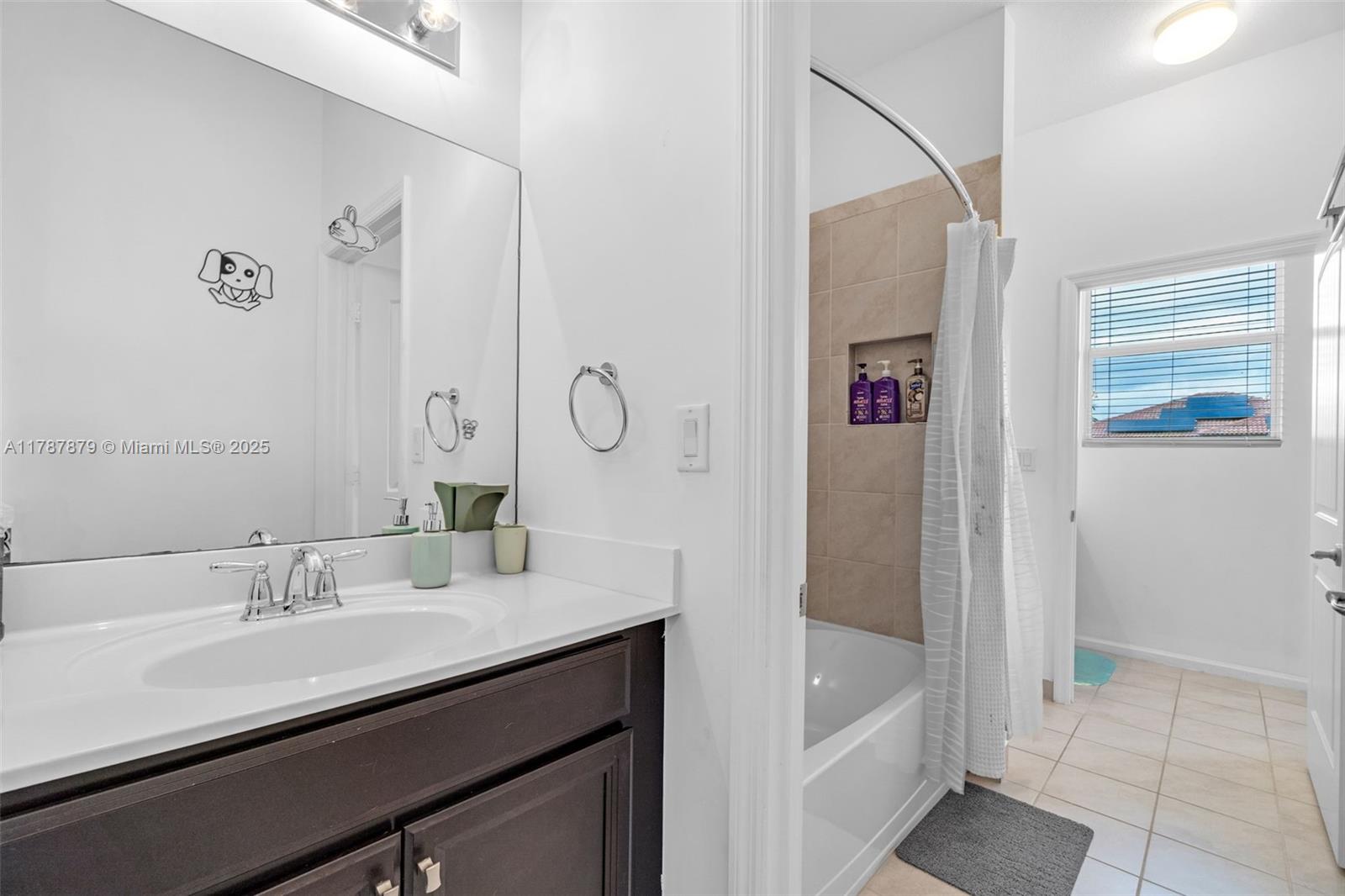 COUNTRY GARDENS SOUTH - Residential