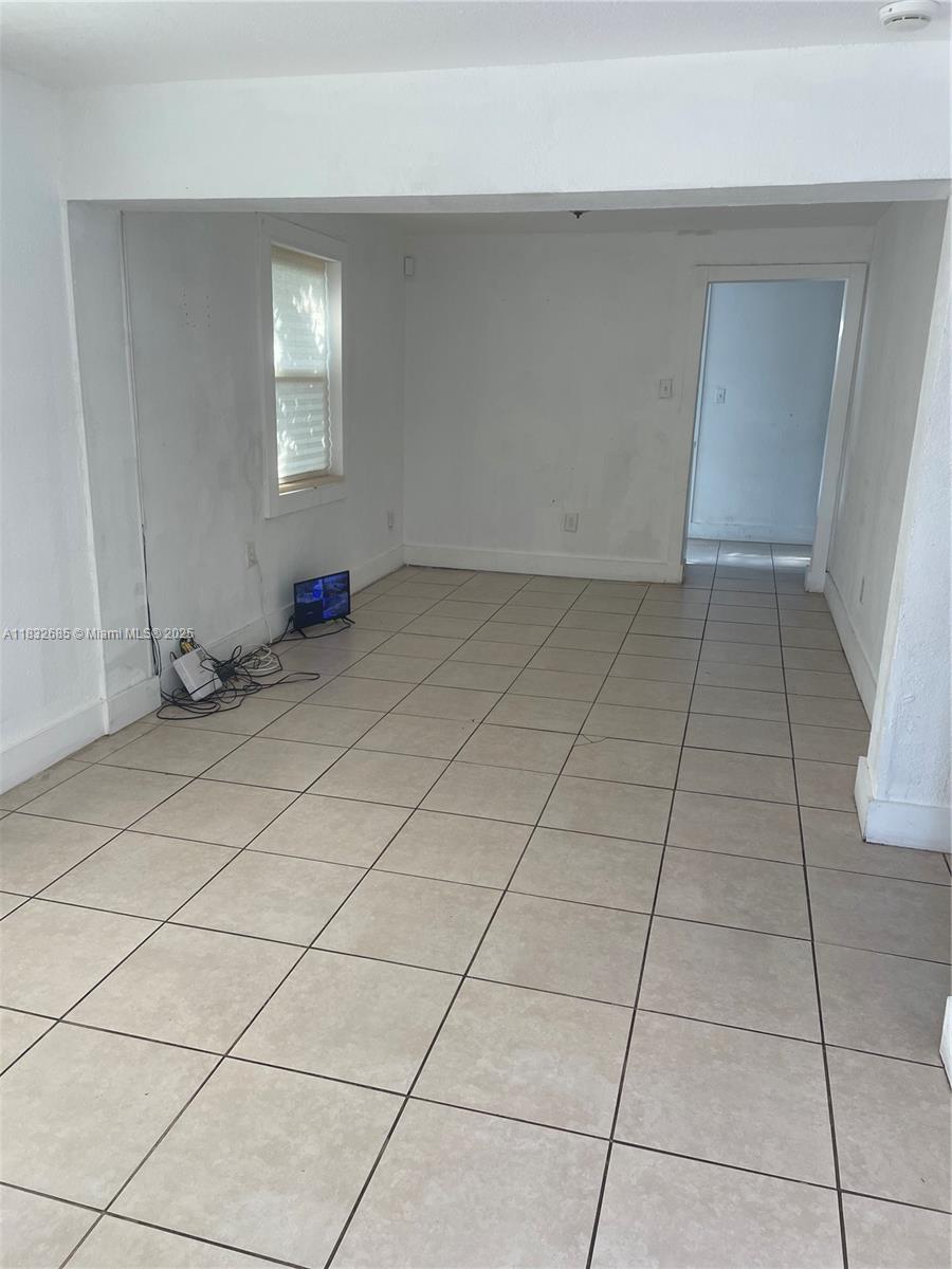 1271 NW 68th St