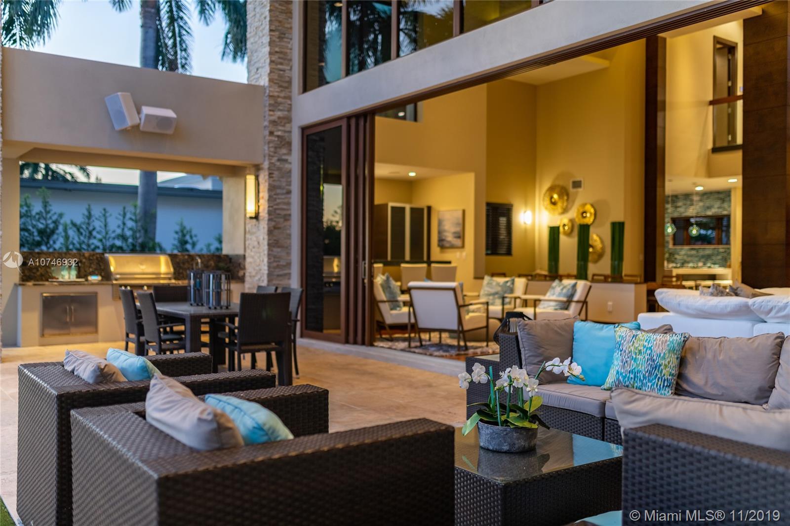 HOLLYWOOD LAKES SEC - Residential