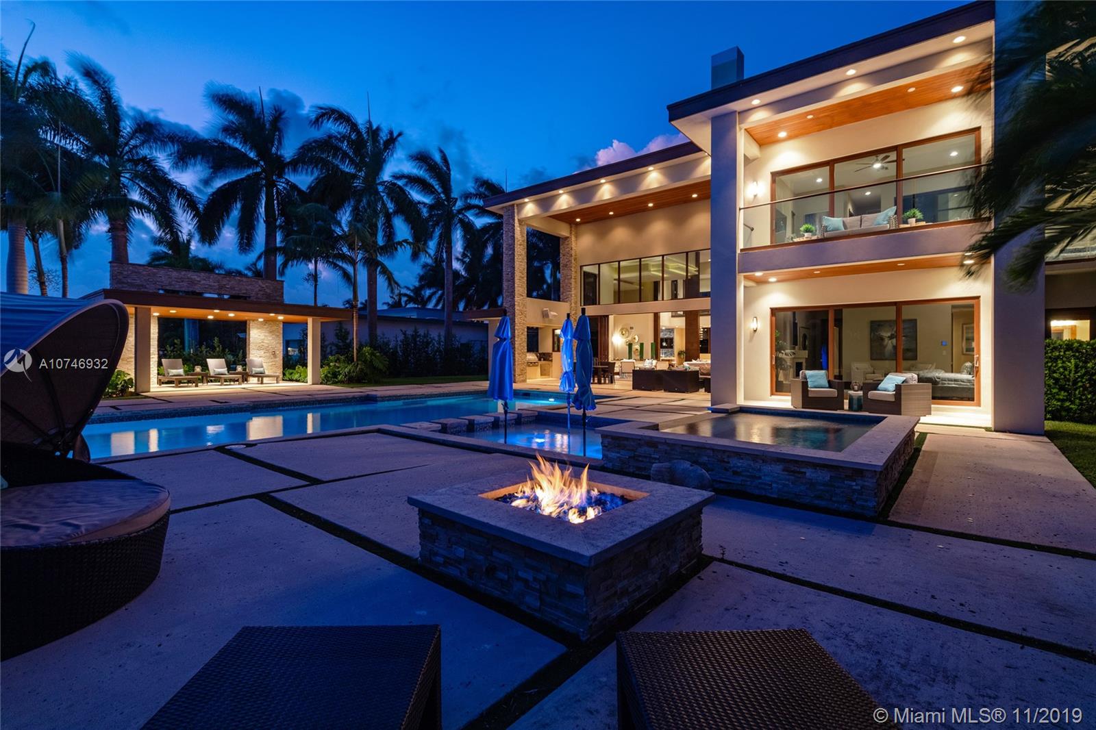 HOLLYWOOD LAKES SEC - Residential