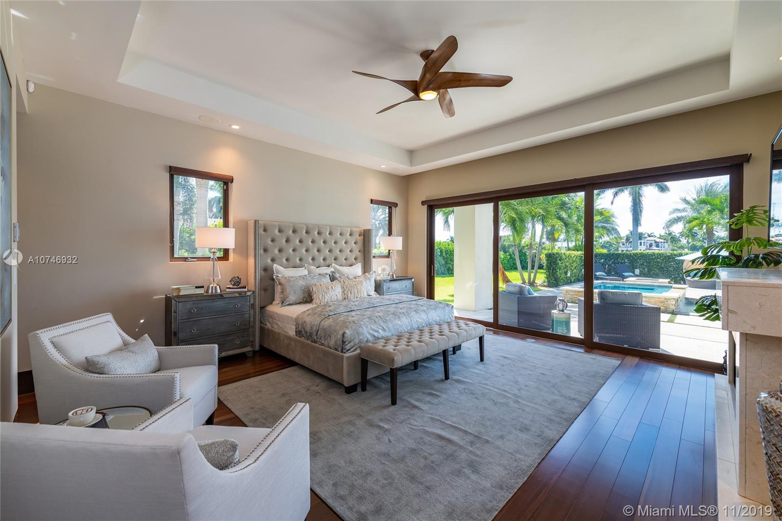 HOLLYWOOD LAKES SEC - Residential