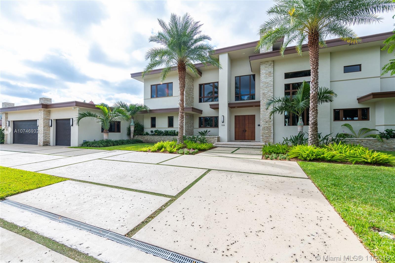 HOLLYWOOD LAKES SEC - Residential