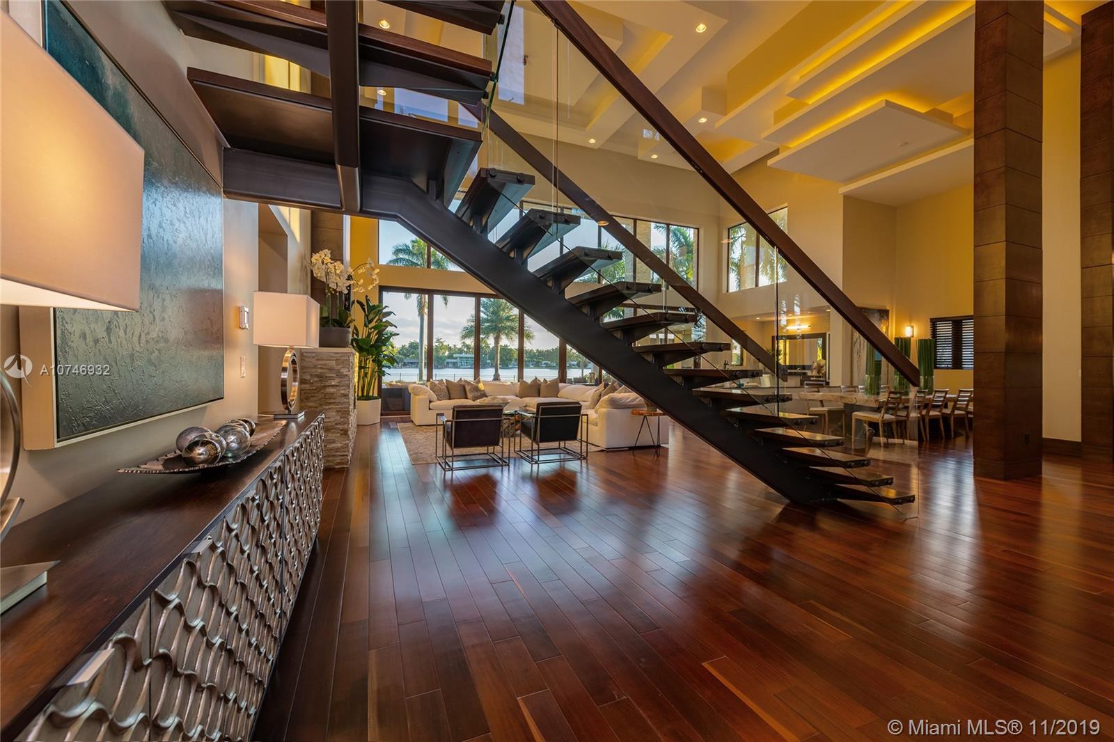 HOLLYWOOD LAKES SEC - Residential