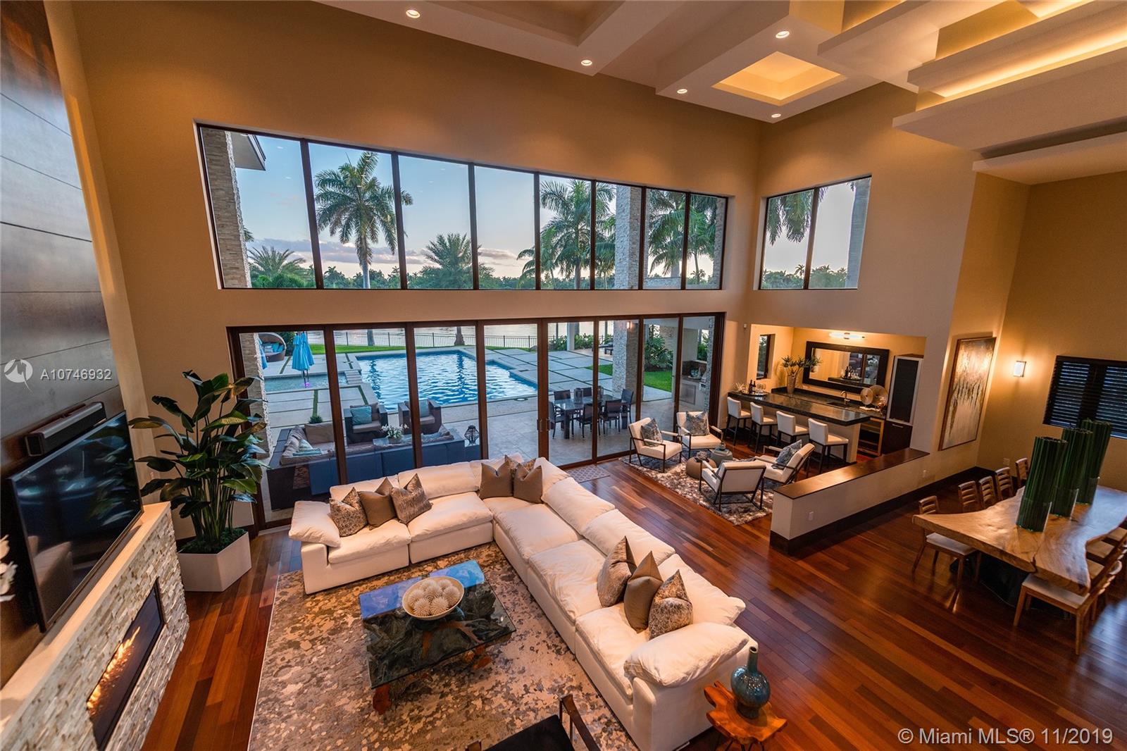 HOLLYWOOD LAKES SEC - Residential