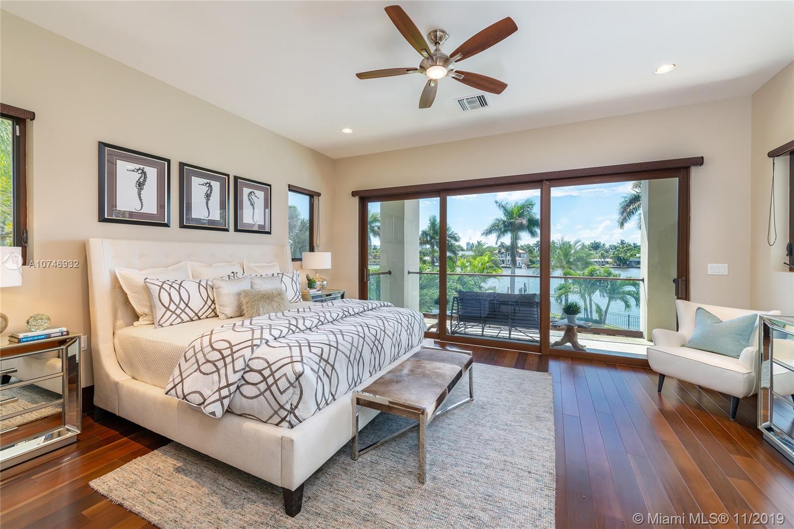 HOLLYWOOD LAKES SEC - Residential