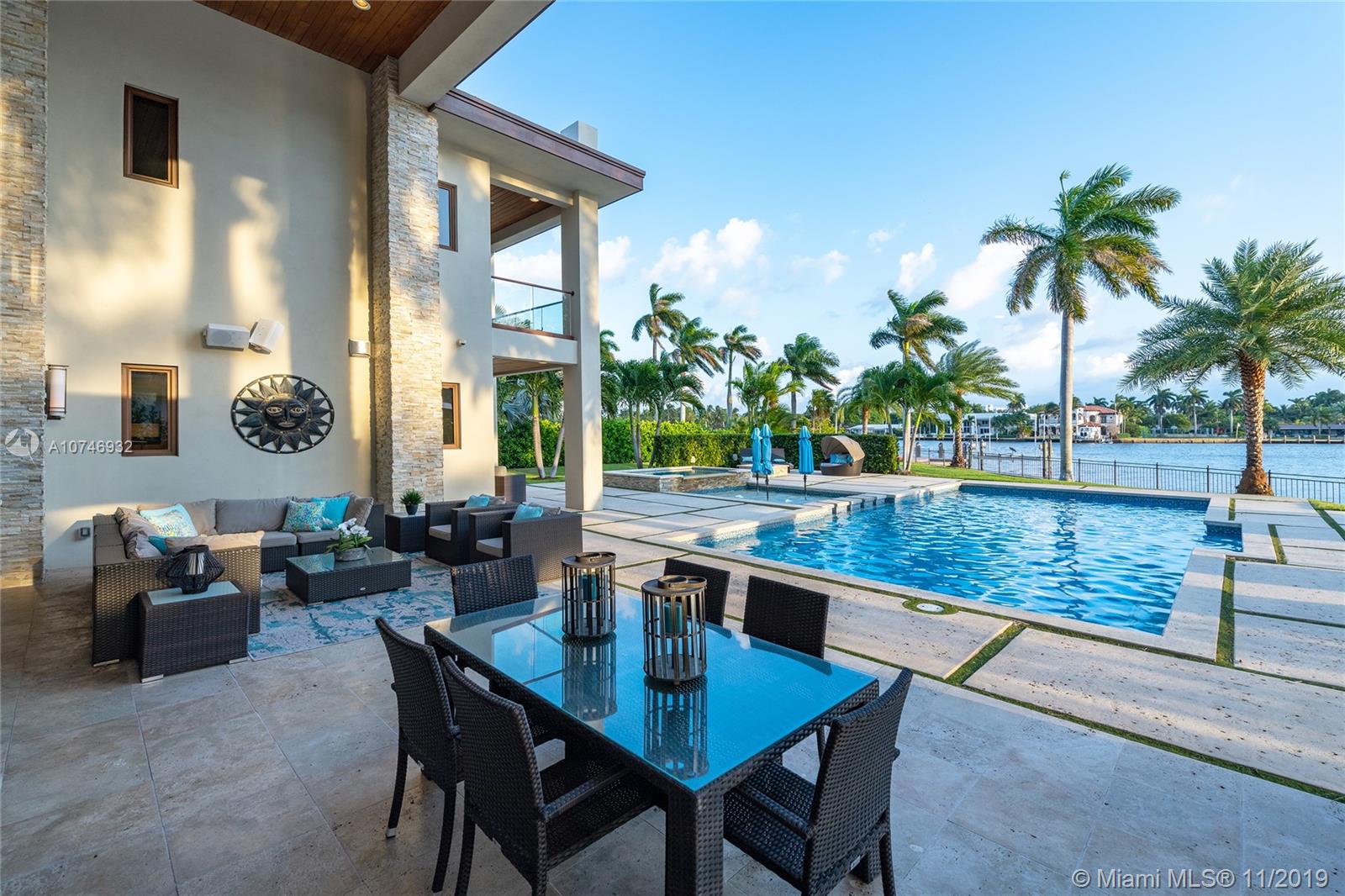 HOLLYWOOD LAKES SEC - Residential