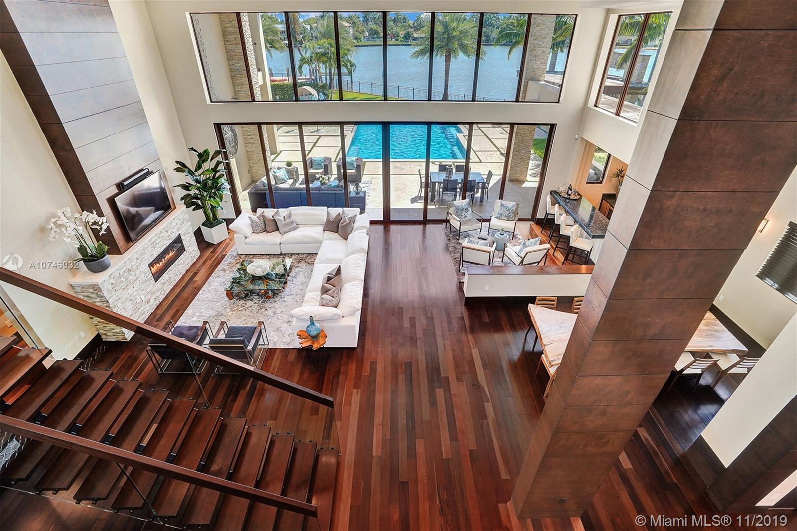 HOLLYWOOD LAKES SEC - Residential