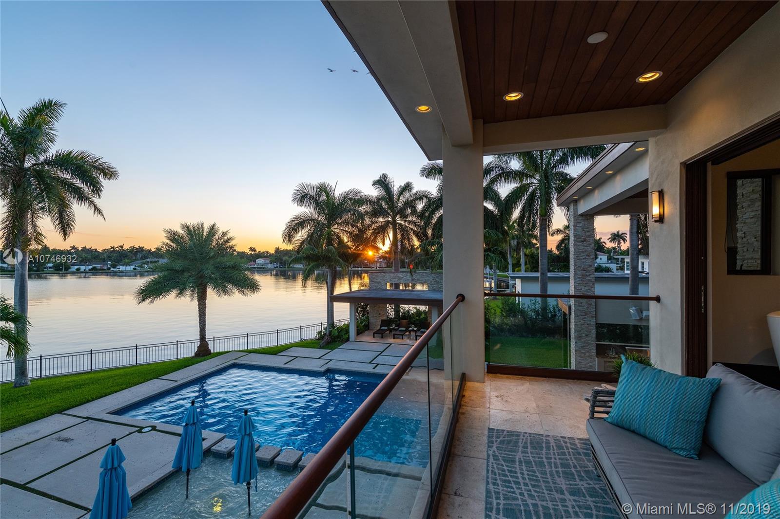 HOLLYWOOD LAKES SEC - Residential