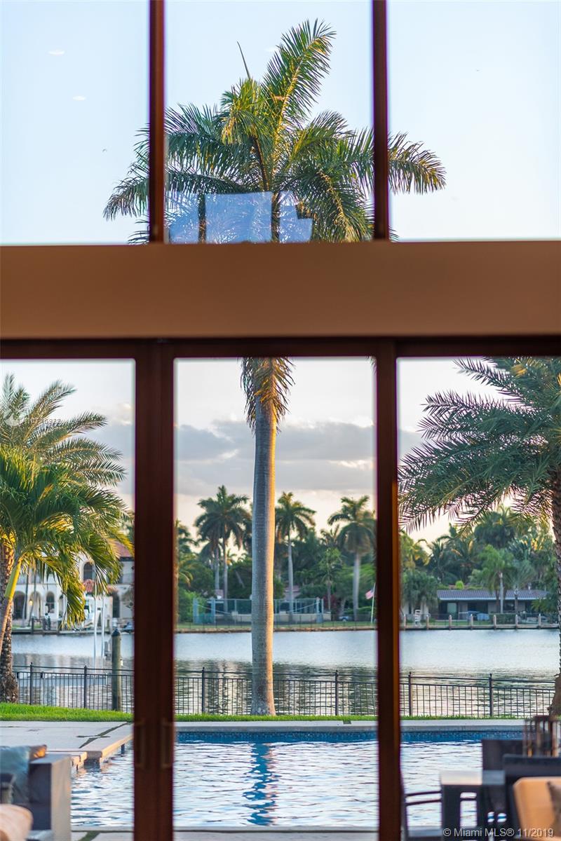 HOLLYWOOD LAKES SEC - Residential