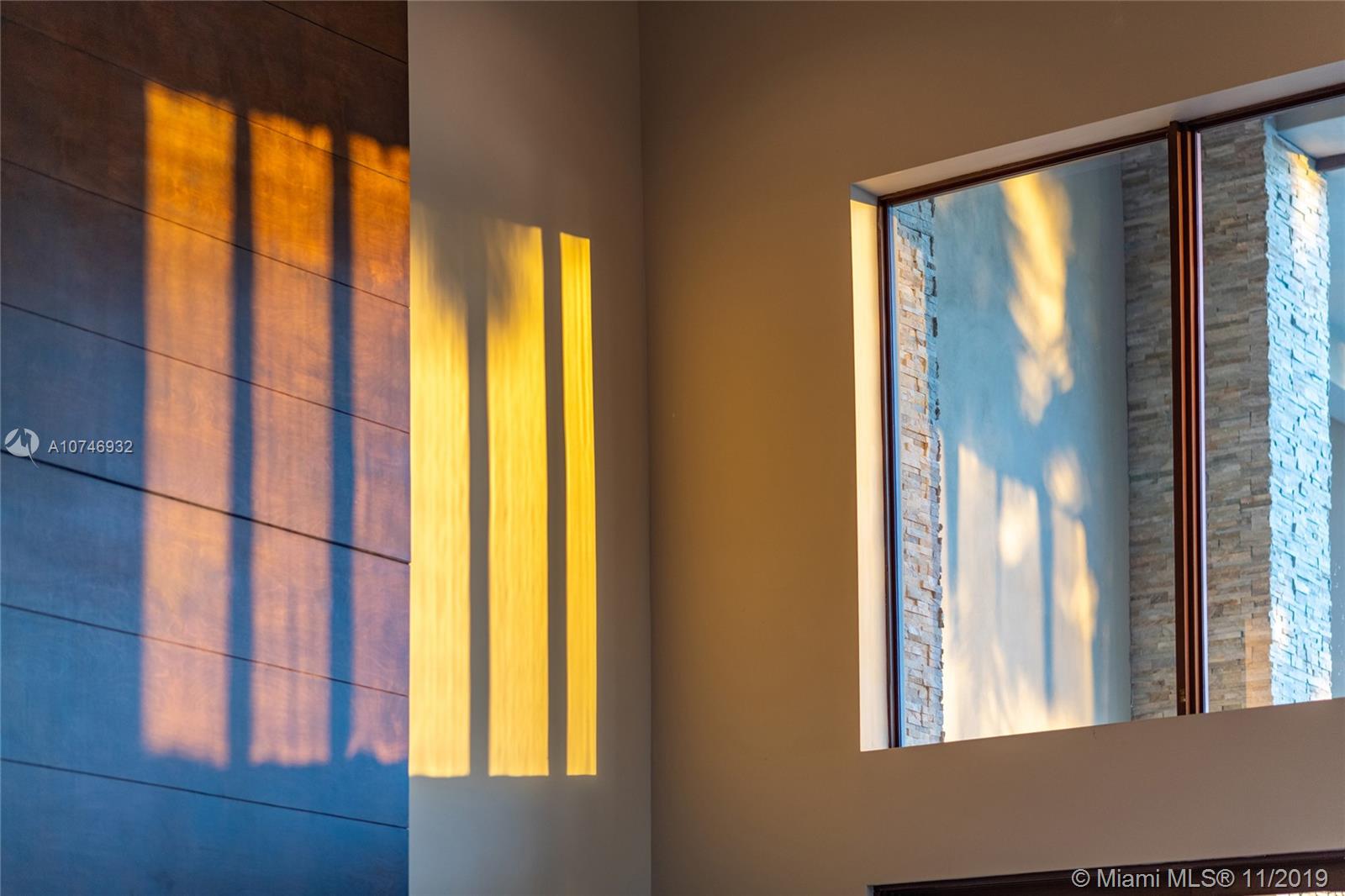 HOLLYWOOD LAKES SEC - Residential