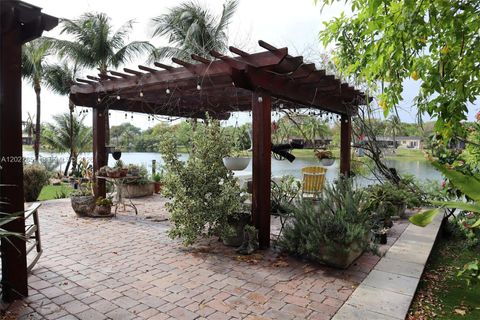 Tiny photo for 14241 SW 83rd St, Miami, FL 33183 (MLS # A12027851)