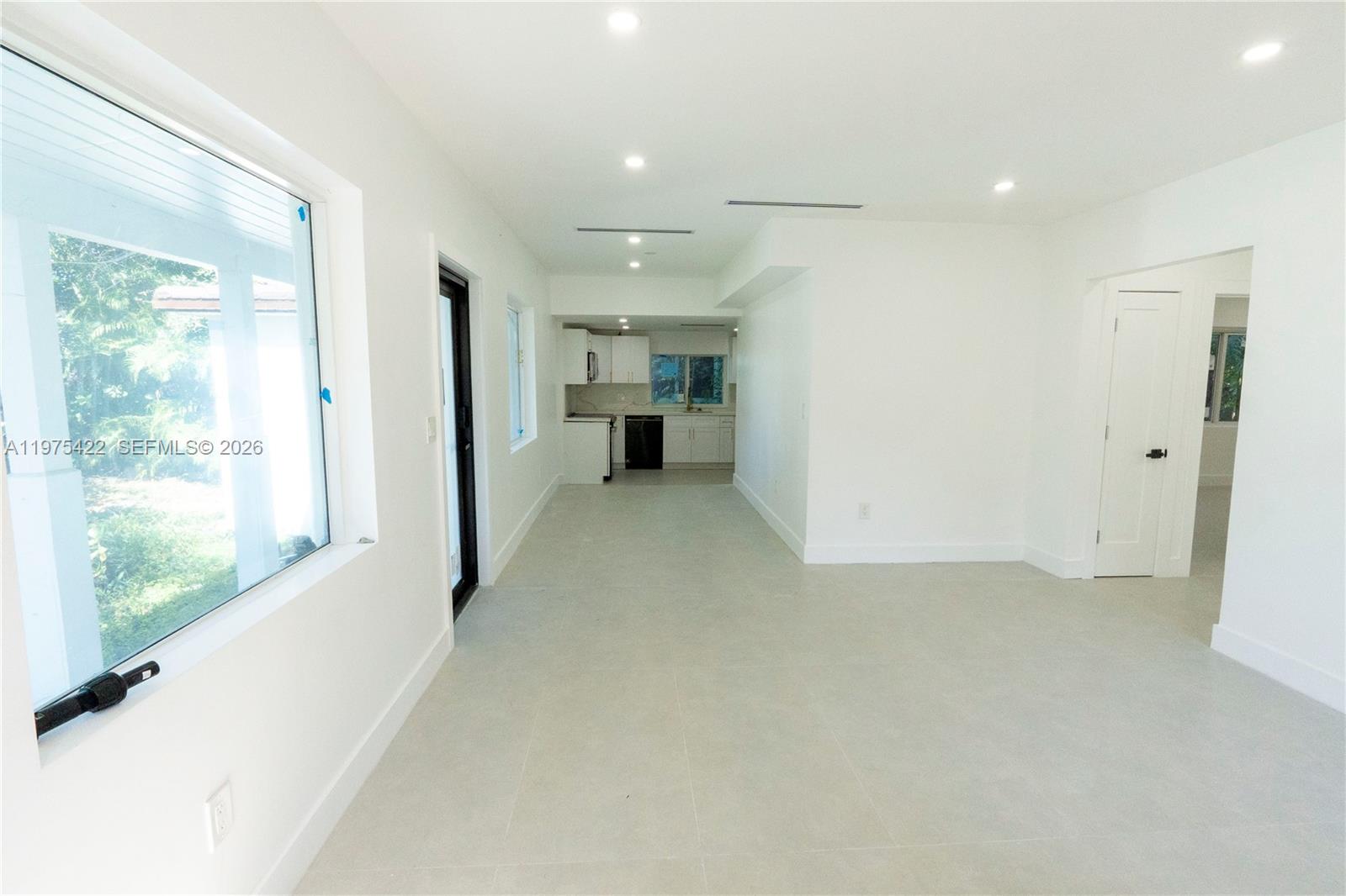 TAMIAMI PLACE PLAN 1 - Residential