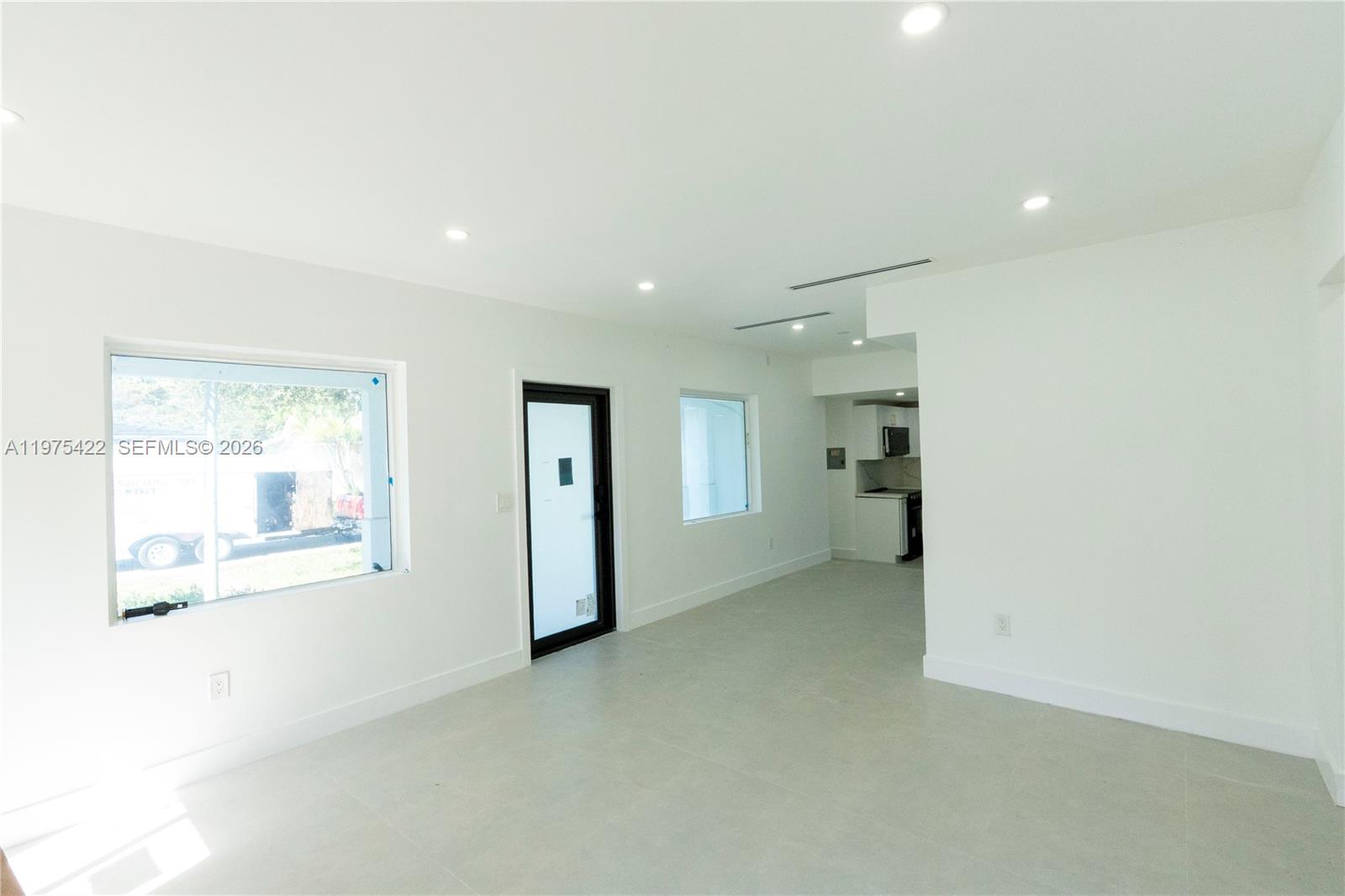 TAMIAMI PLACE PLAN 1 - Residential