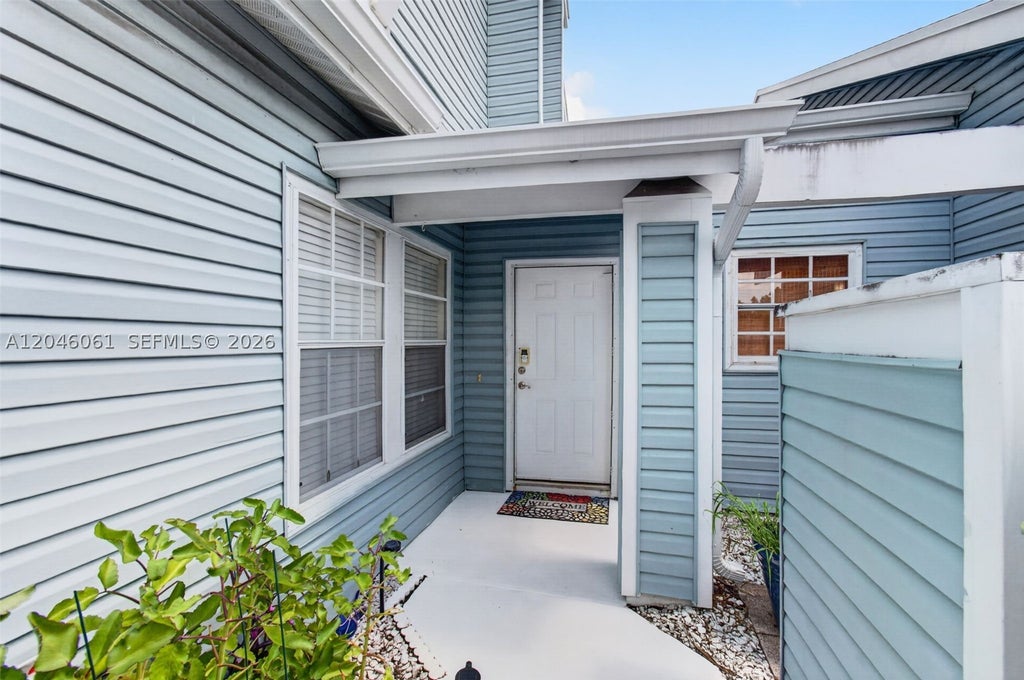 Photo of 3855 Island Club Cir, Lake Worth, FL 33462 (MLS # A12046061)