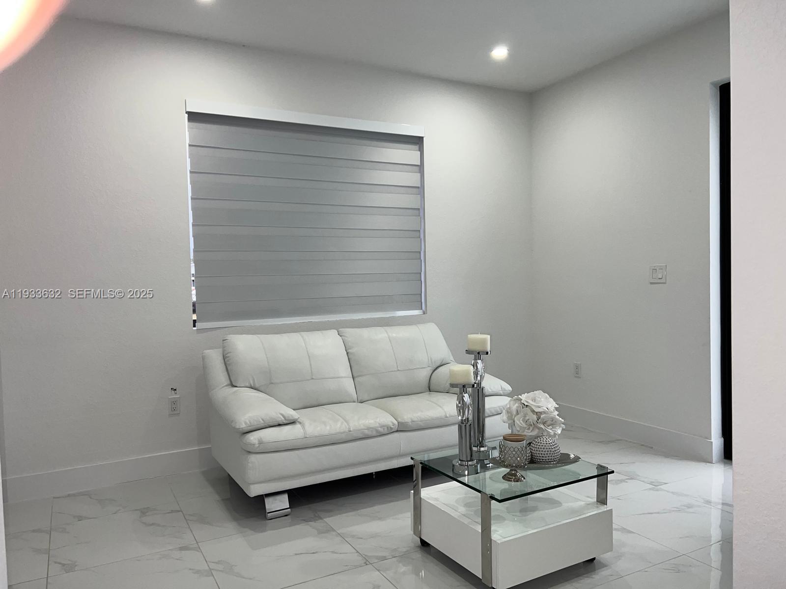 SOUTHERN COVE - Residential