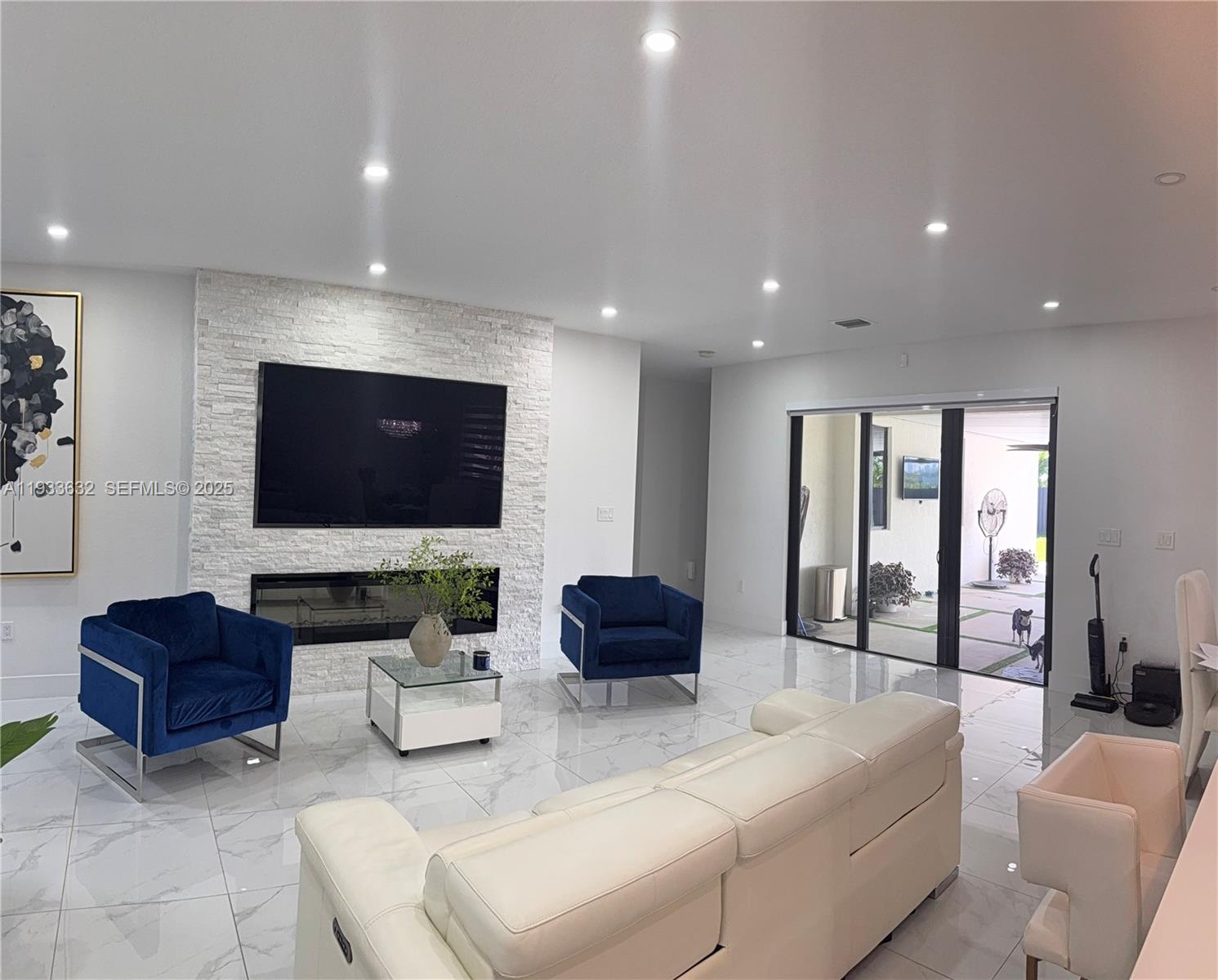 SOUTHERN COVE - Residential