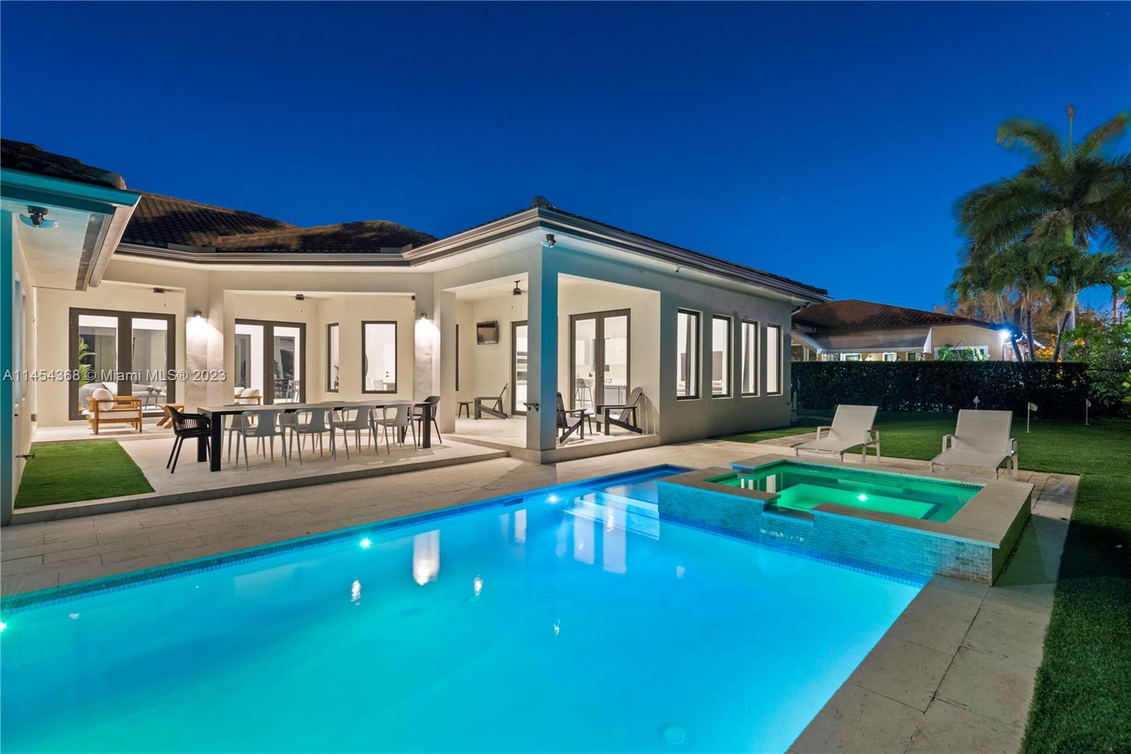 525 SW 87th Ave