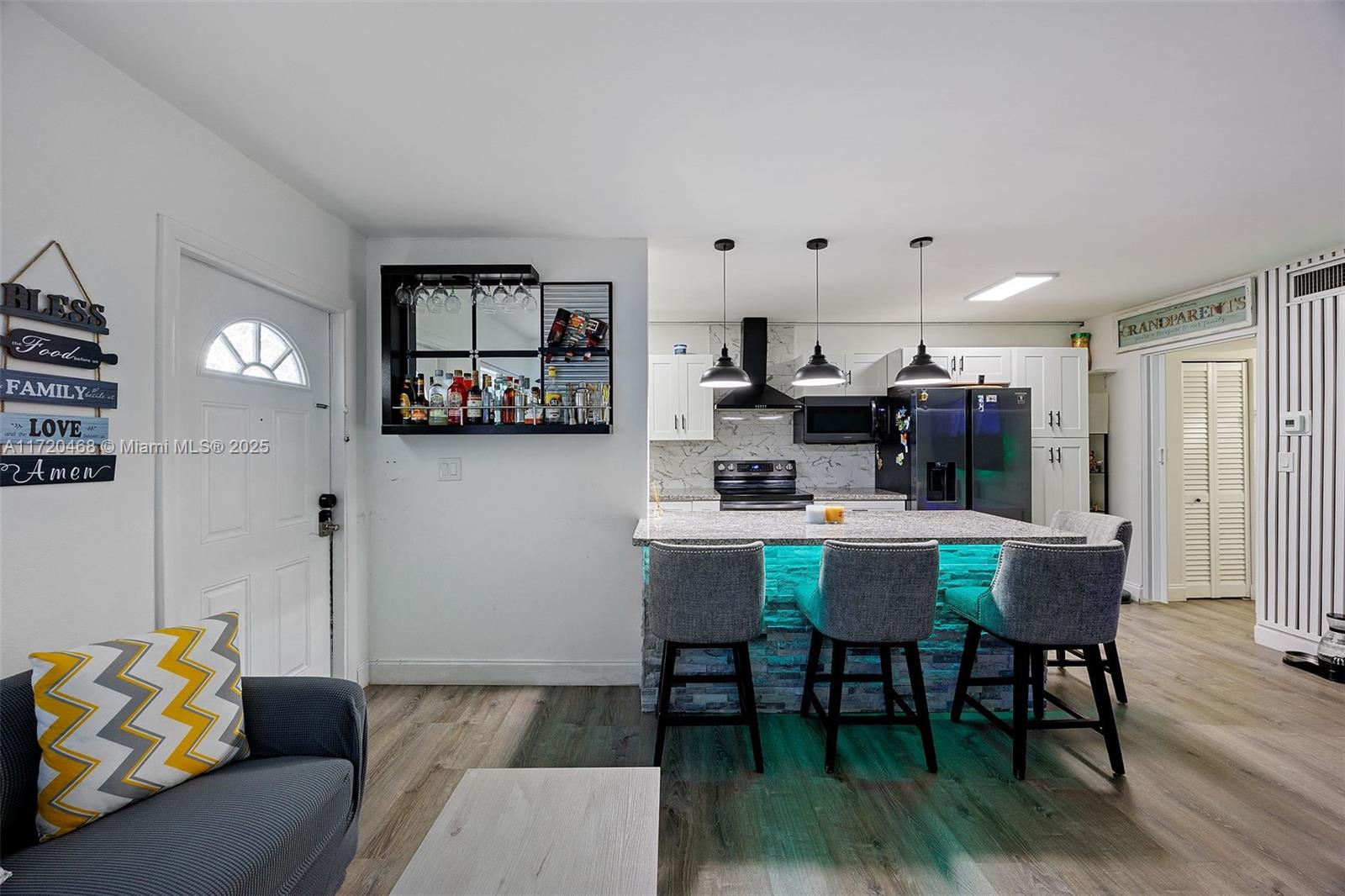 CASA BONA CONDO - Residential