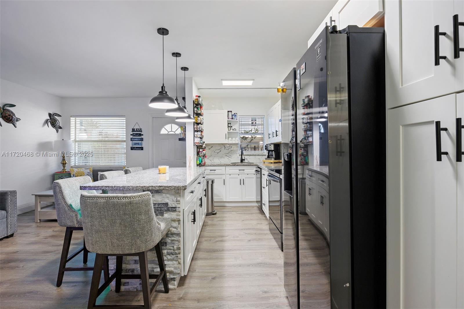 CASA BONA CONDO - Residential