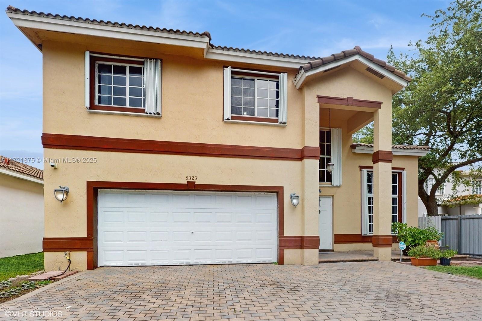 5323 NW 109th Ct