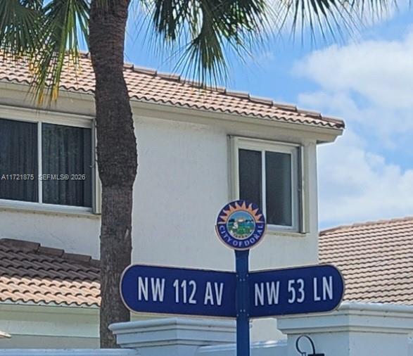 DORAL GARNENS - Residential