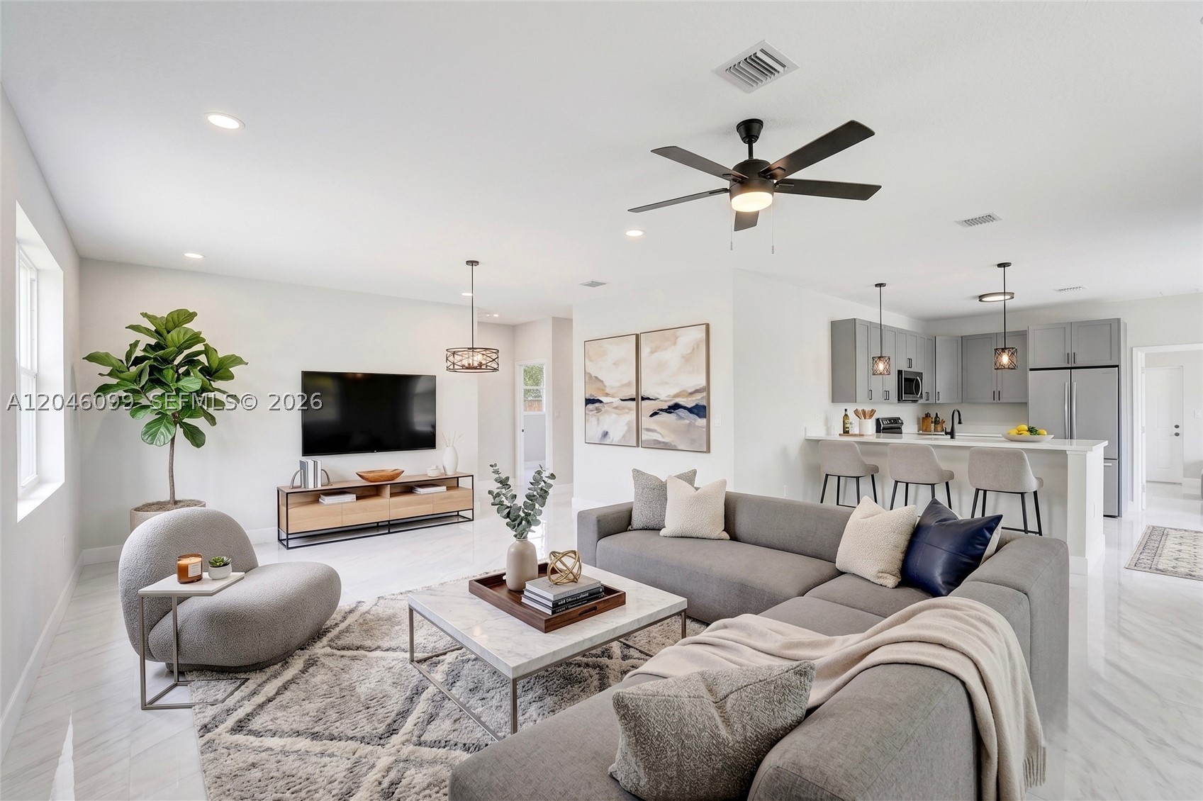 211 NW 14th Ct