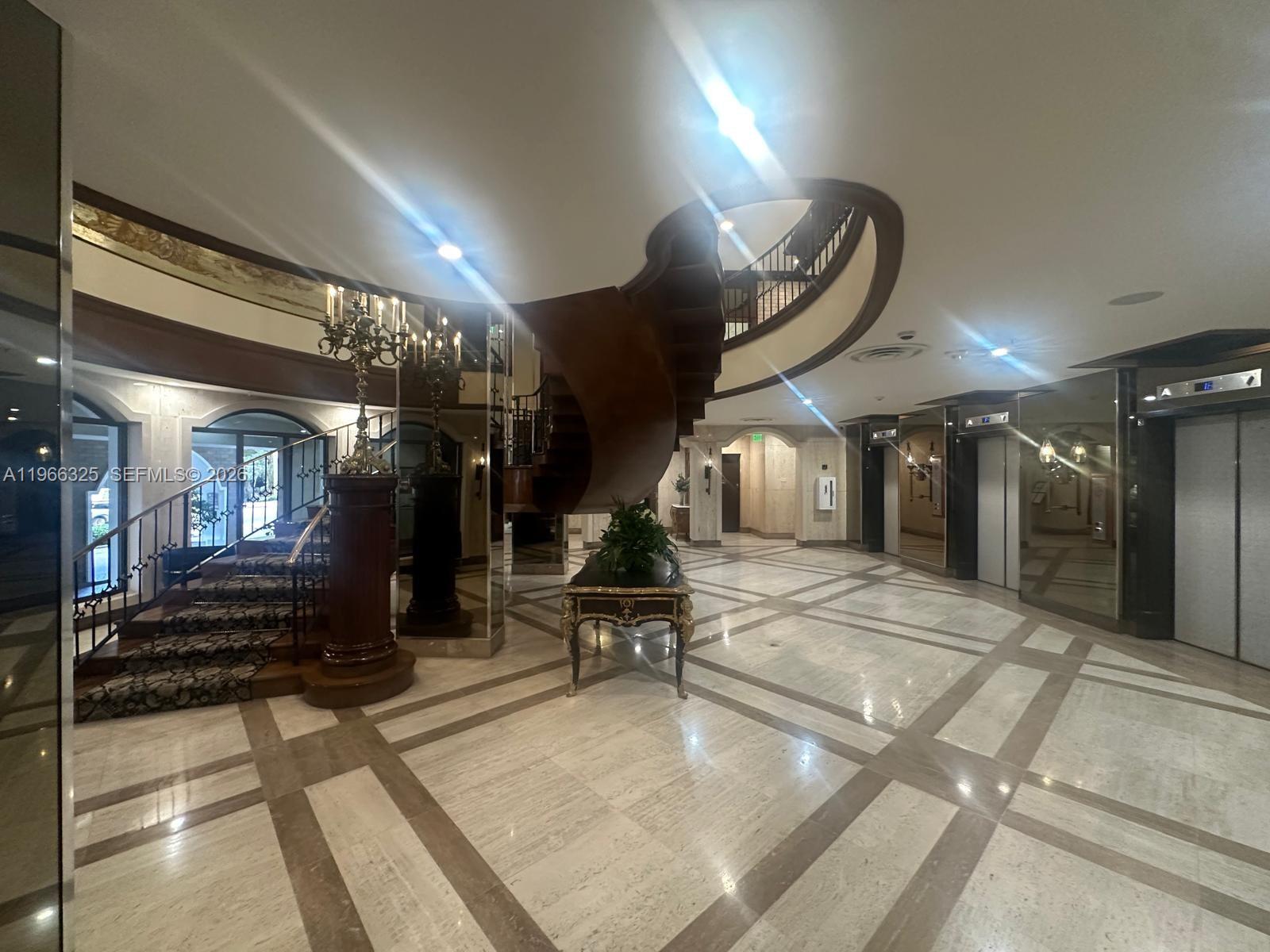 MAISON GRANDE CONDO - Residential