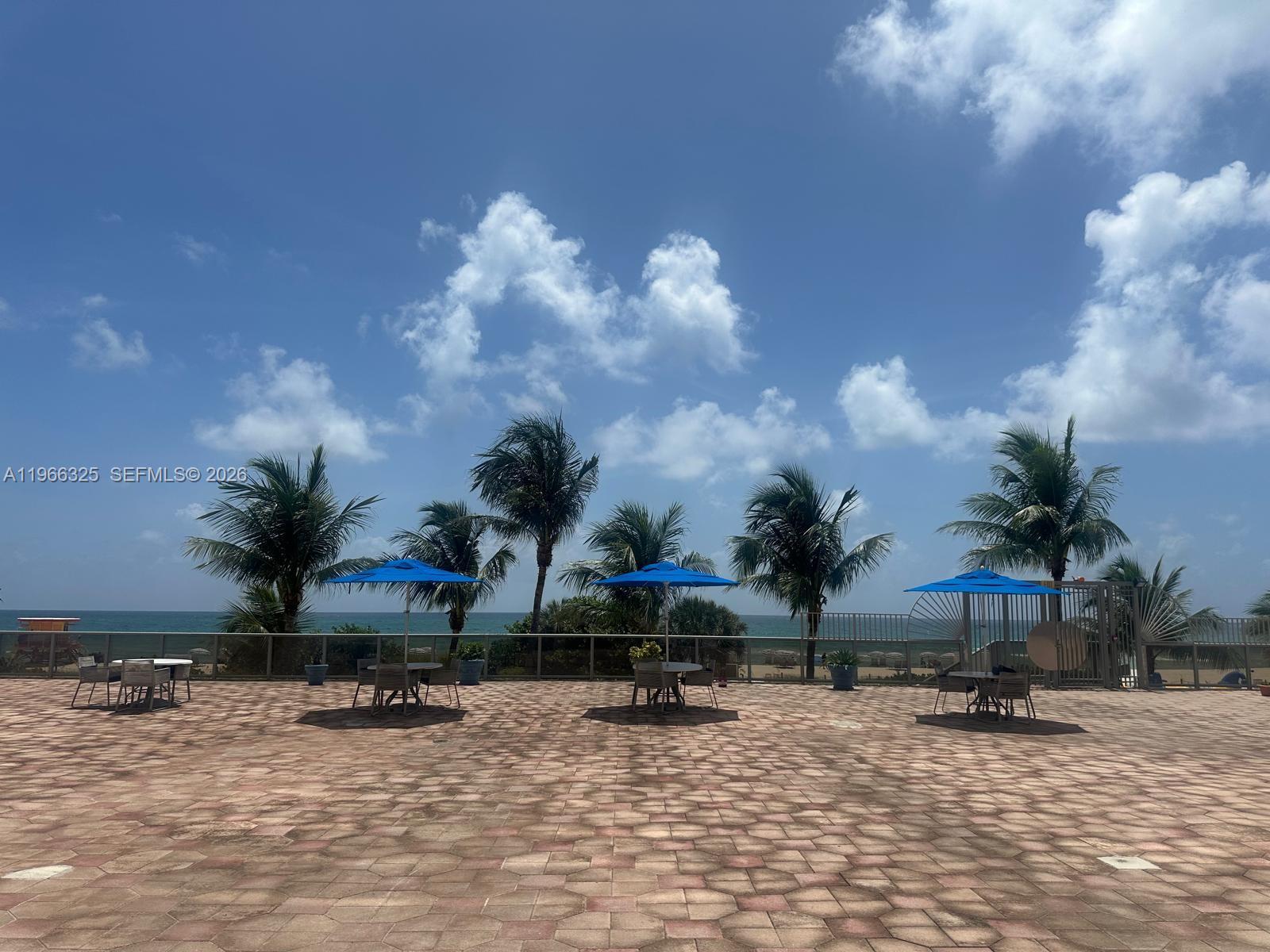 MAISON GRANDE CONDO - Residential