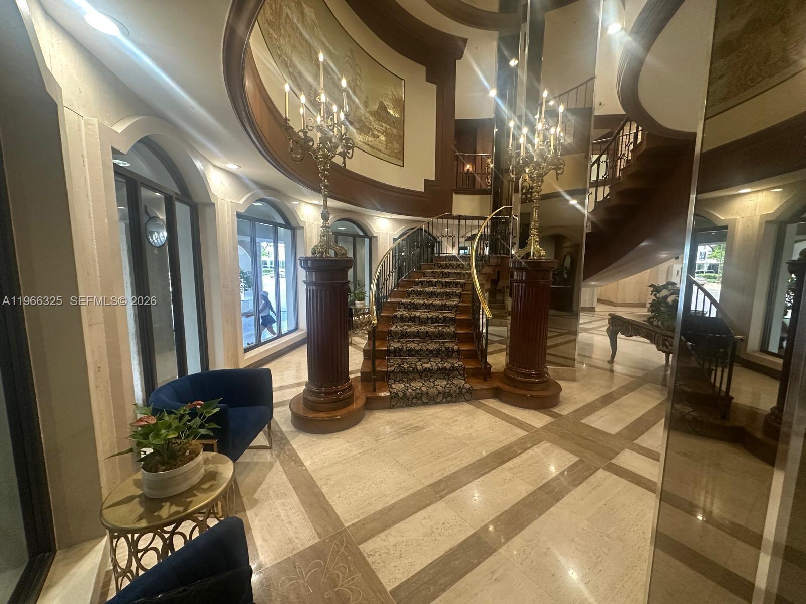 MAISON GRANDE CONDO - Residential