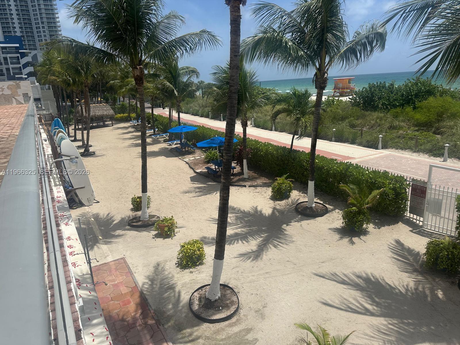 MAISON GRANDE CONDO - Residential