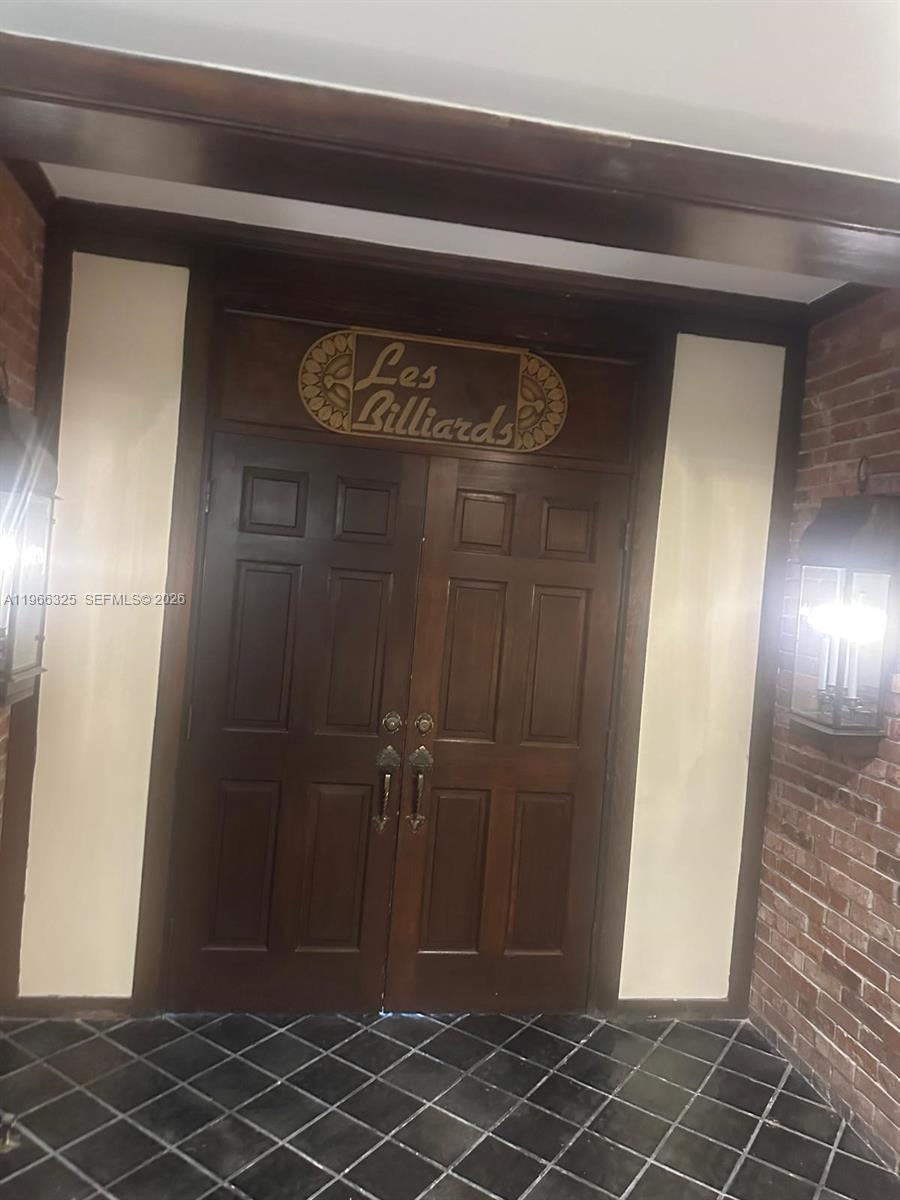 MAISON GRANDE CONDO - Residential