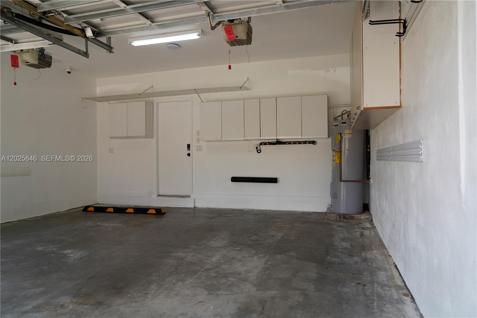 POD 1 AT MONARCH LAKES - Residential