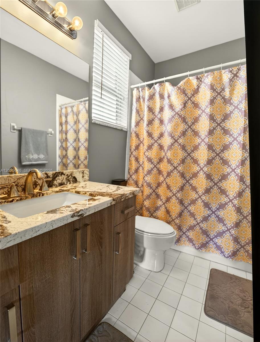 POD 1 AT MONARCH LAKES - Residential