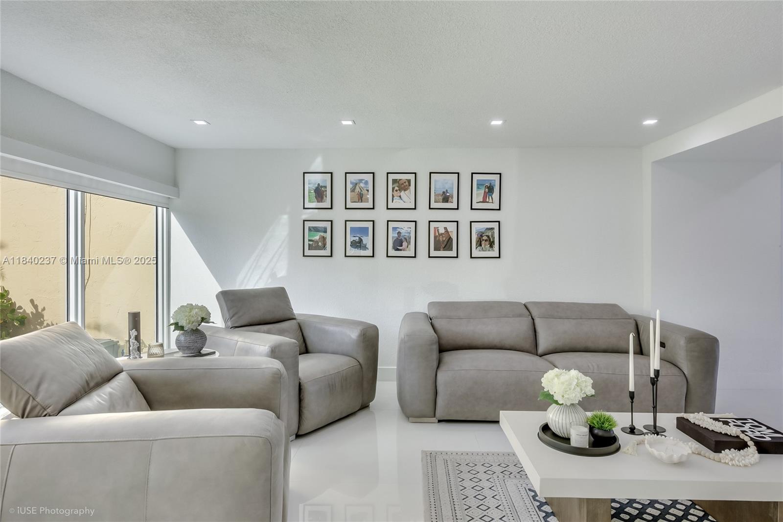 LEEWARD POINT CONDO - Residential