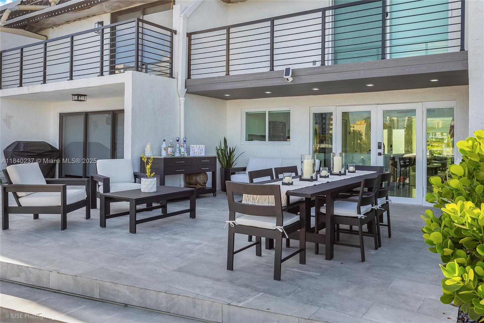 LEEWARD POINT CONDO - Residential