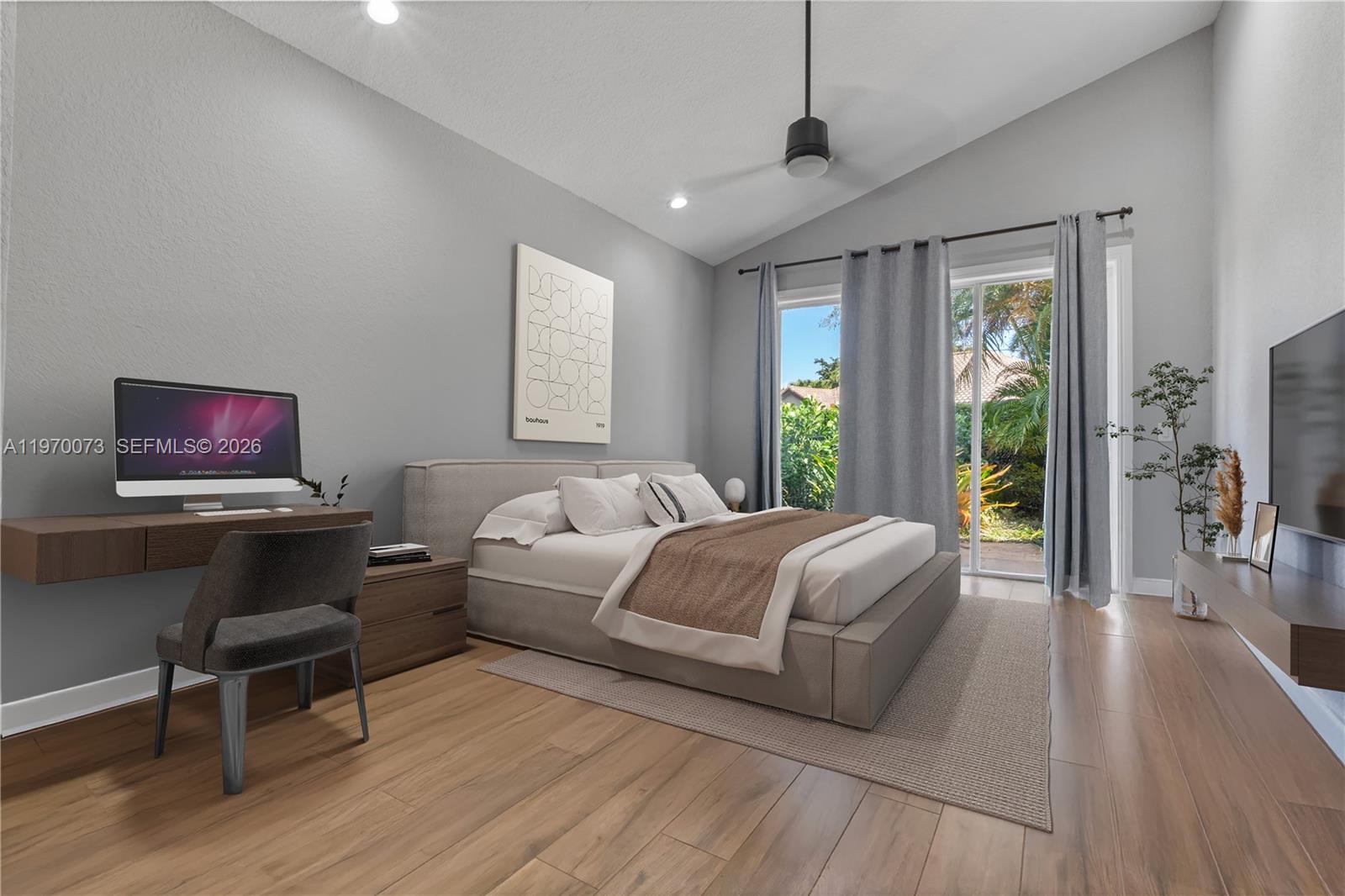 CARRIAGE HOMES - Residential