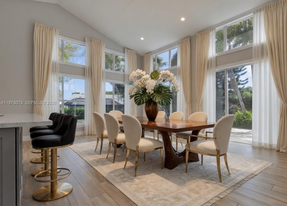 CARRIAGE HOMES - Residential