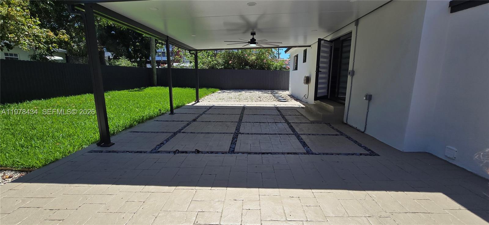 SOUTH BAY ESTATES - Residential Lease