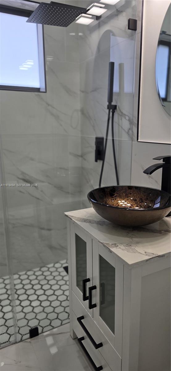 SOUTH BAY ESTATES - Residential Lease