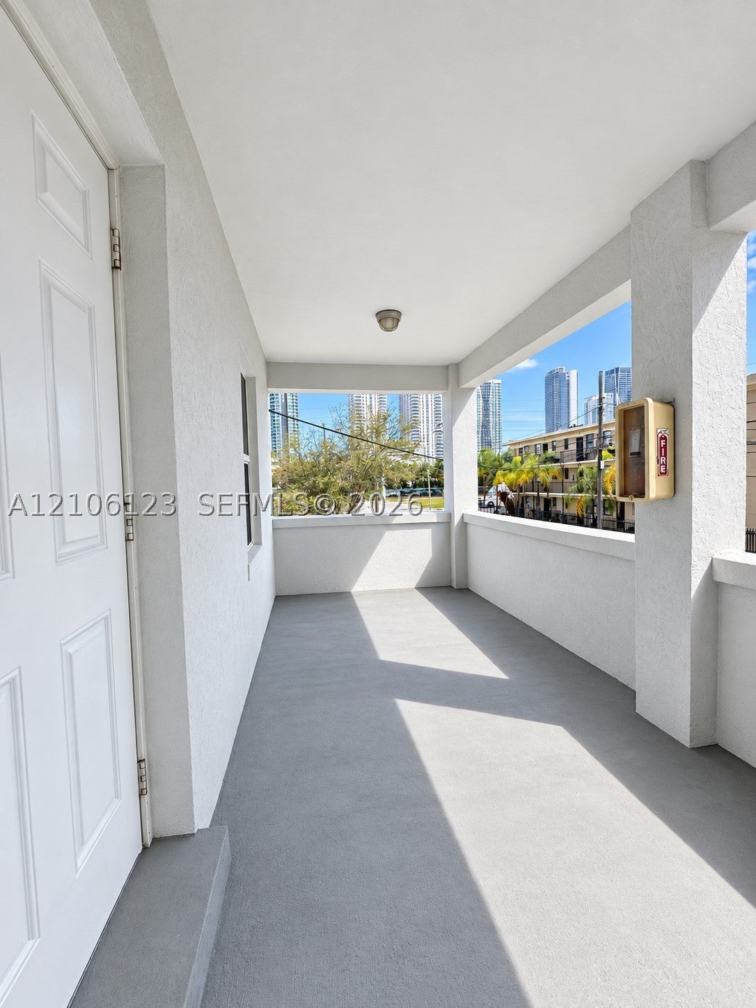 123 NW 15th St U