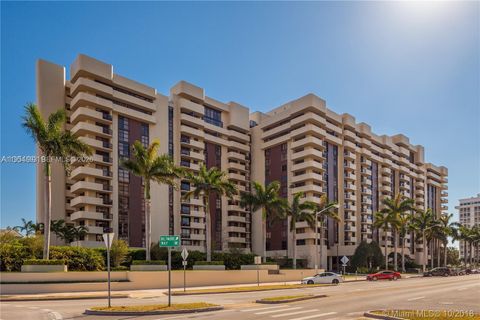 Photo of 600 Biltmore Way #217, Coral Gables, FL 33134 (MLS # A11931893)
