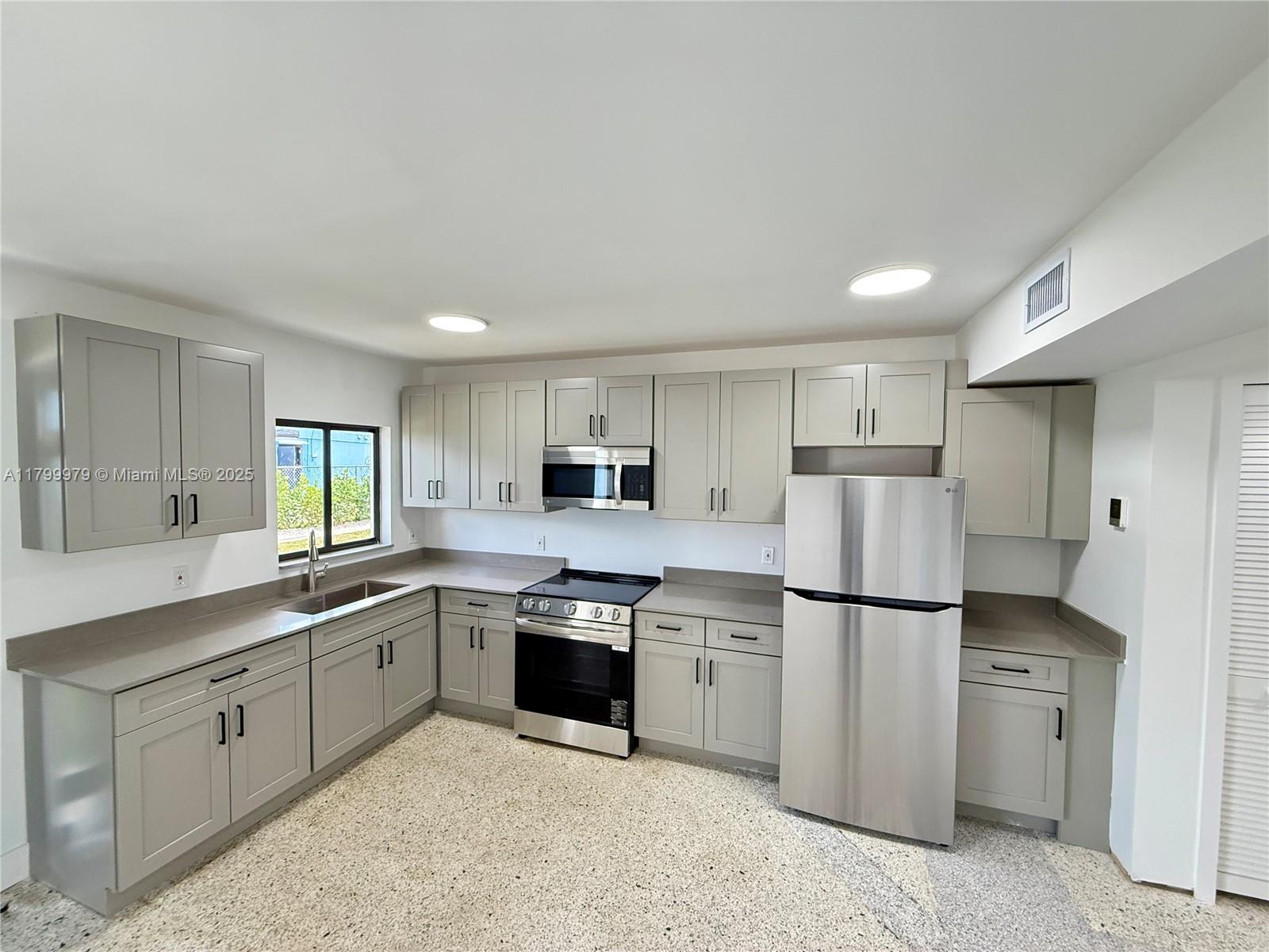 180 NE 57th St 12
